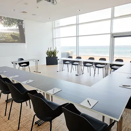 מלון Storebaelt Sinatur & Konference ניבורג